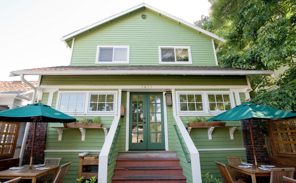 Tilth exterior big